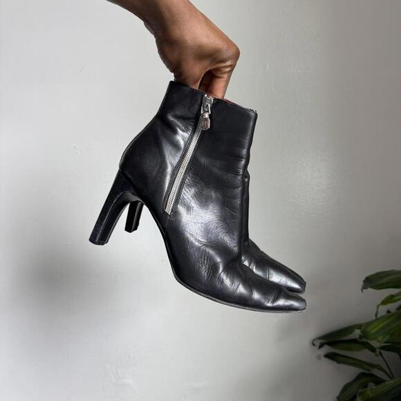 Vintage Donald Pliner Red Lined pointed square toe black Boots size 7.5 - Picture 5 of 8